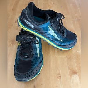 Altra King MT 2.0 trail running shoes, men’s size 11.5